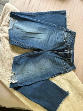 Re/Done Medium Blue Wide-Leg Distressed Hem Jeans